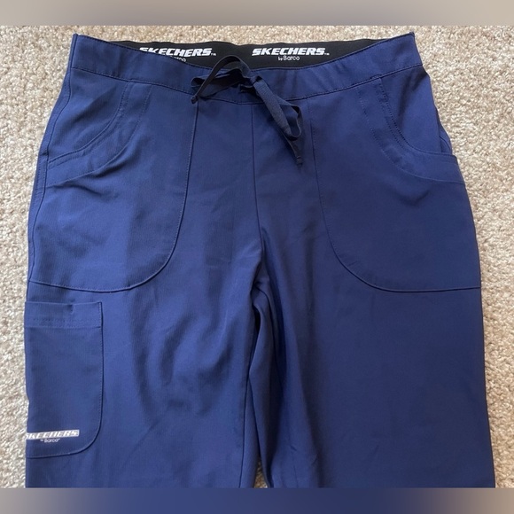 SKECHERS By Barco Reliance Cargo Scrub Womens Drawstring Pants SK201 Size Medium - Picture 3 of 16